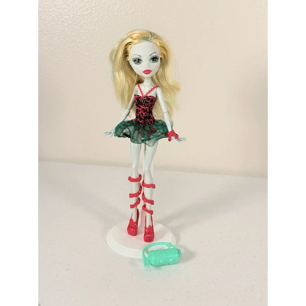 Monster High Lagoona Blue Dance Class Ballet Doll Pink Lace-Up Shoes Purse